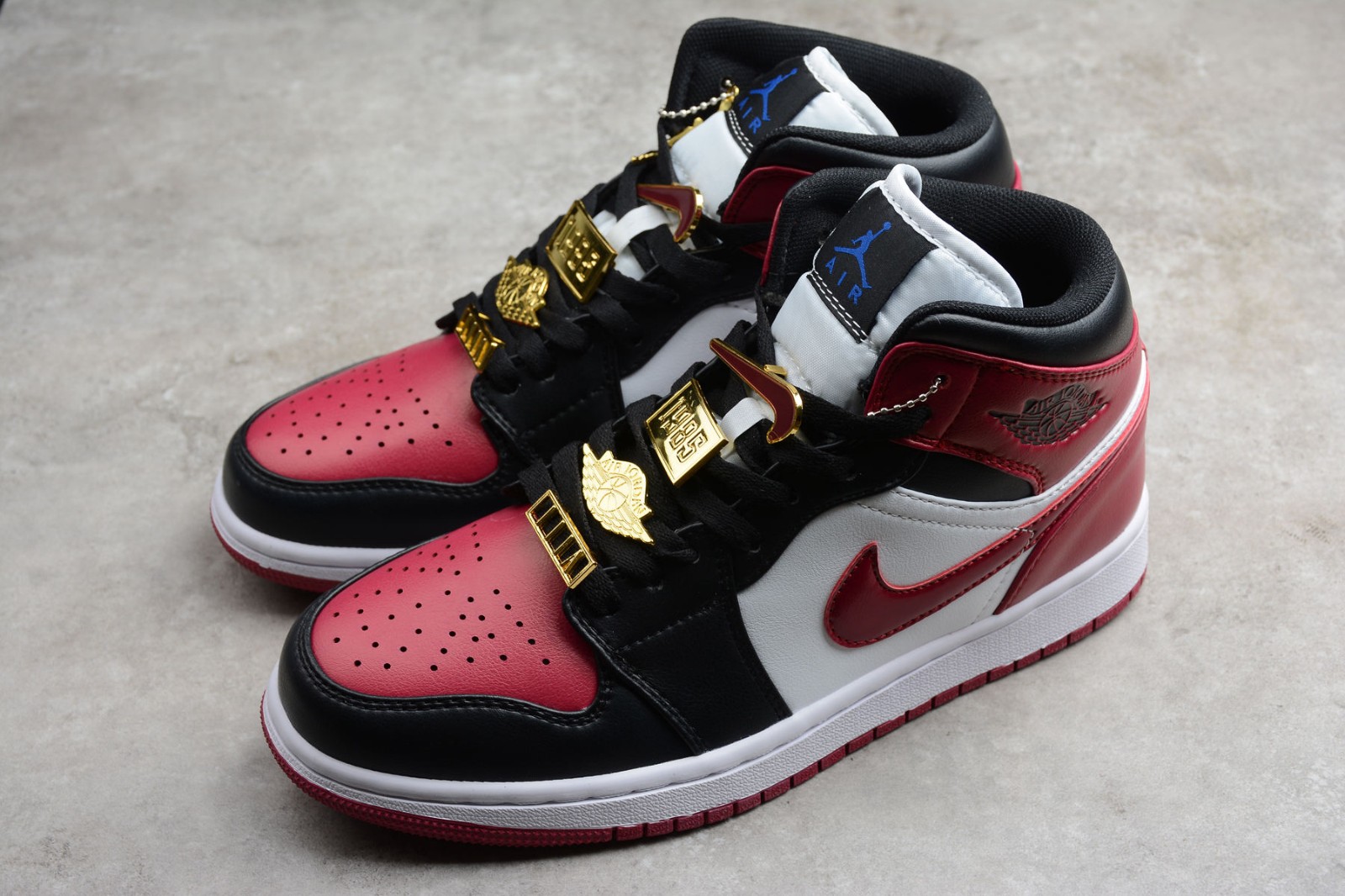 2020 New Nike Air Jordan 1 Mid SE Fearless Black Red Rouge ...