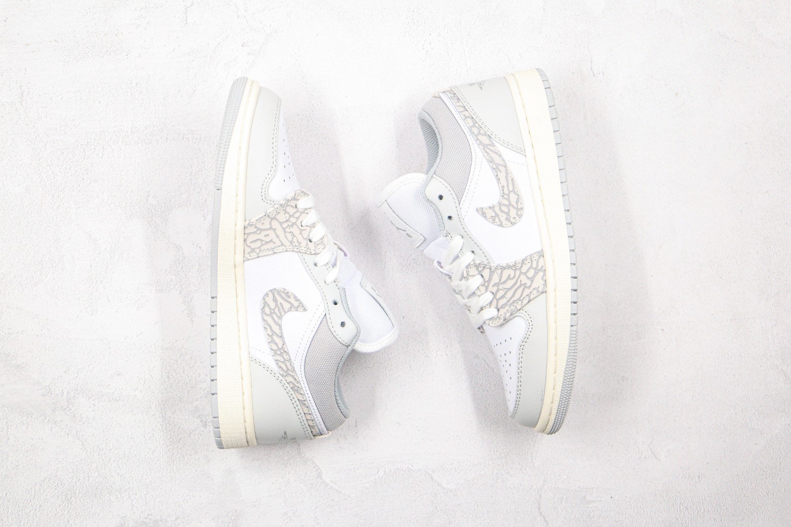 Nike Air Jordan 1 Low Prm Smoke Grey Elephant Print Sail Reactrun Nike Air Jordan 1 Low Prm Smoke Grey Elephant Print Sail Reactrun