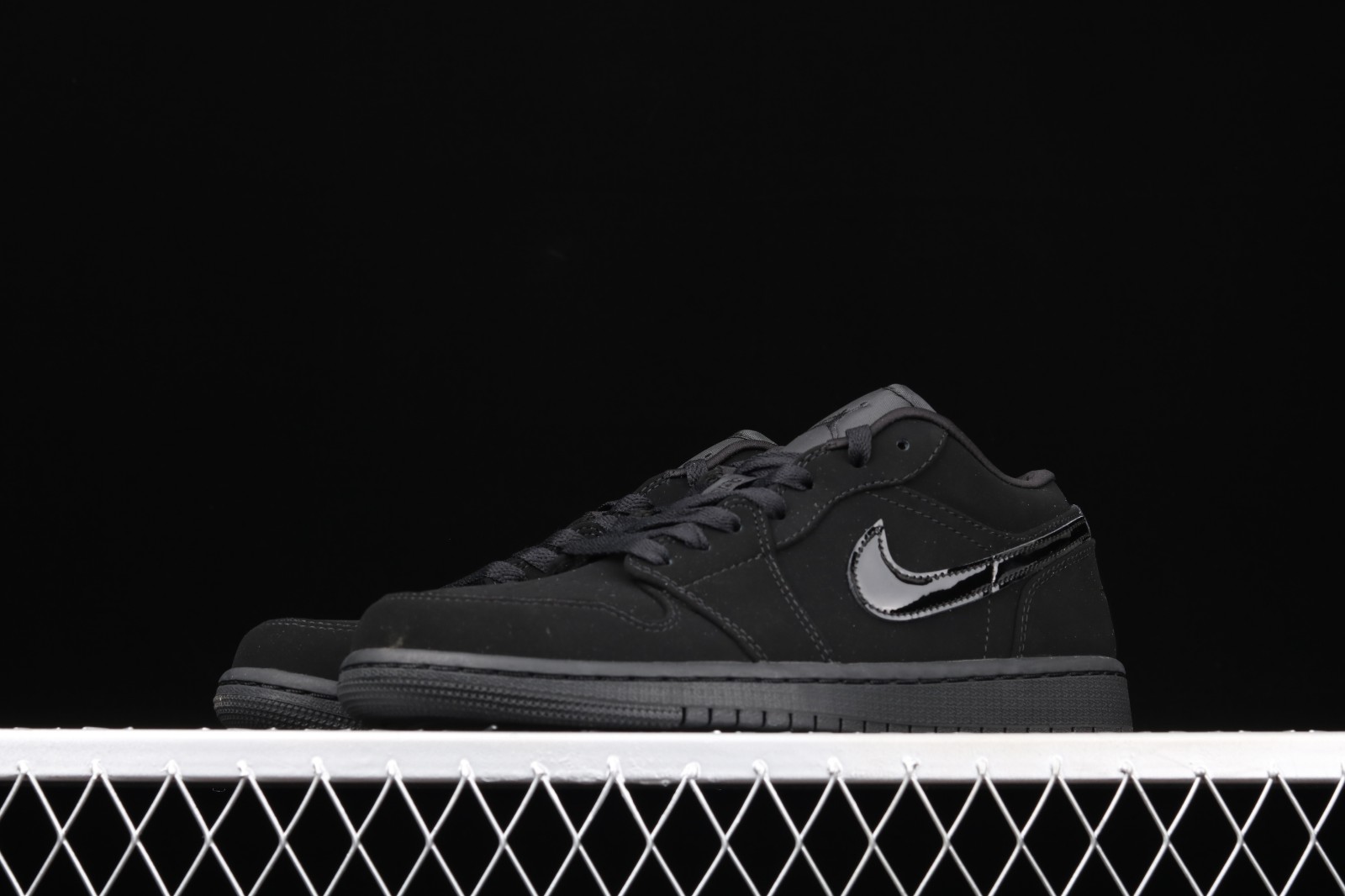 air jordan 1 low triple black