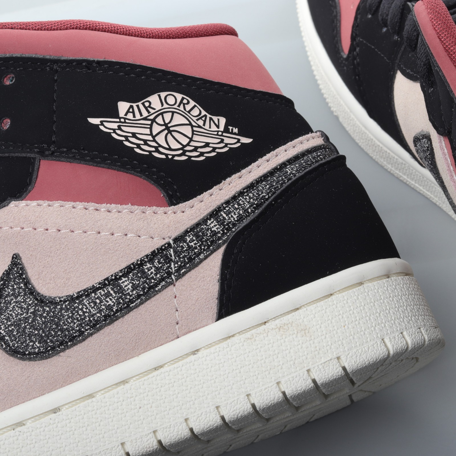 air jordan 1 mid canyon rust
