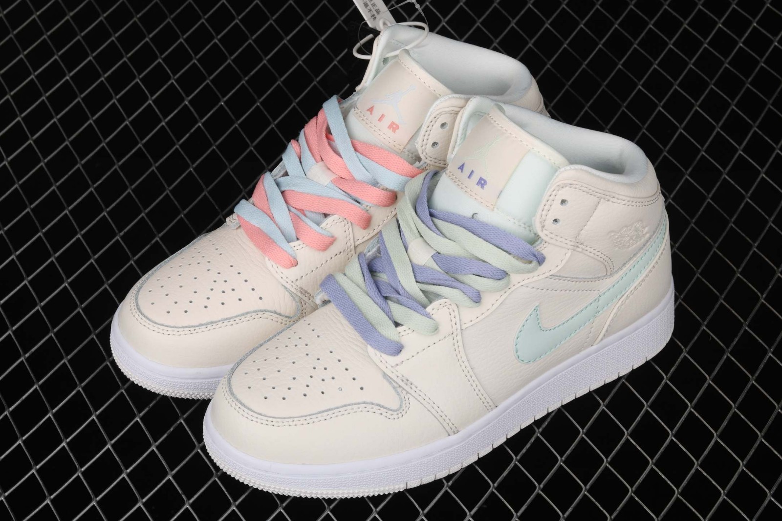 nike air jordan 1 mid gg