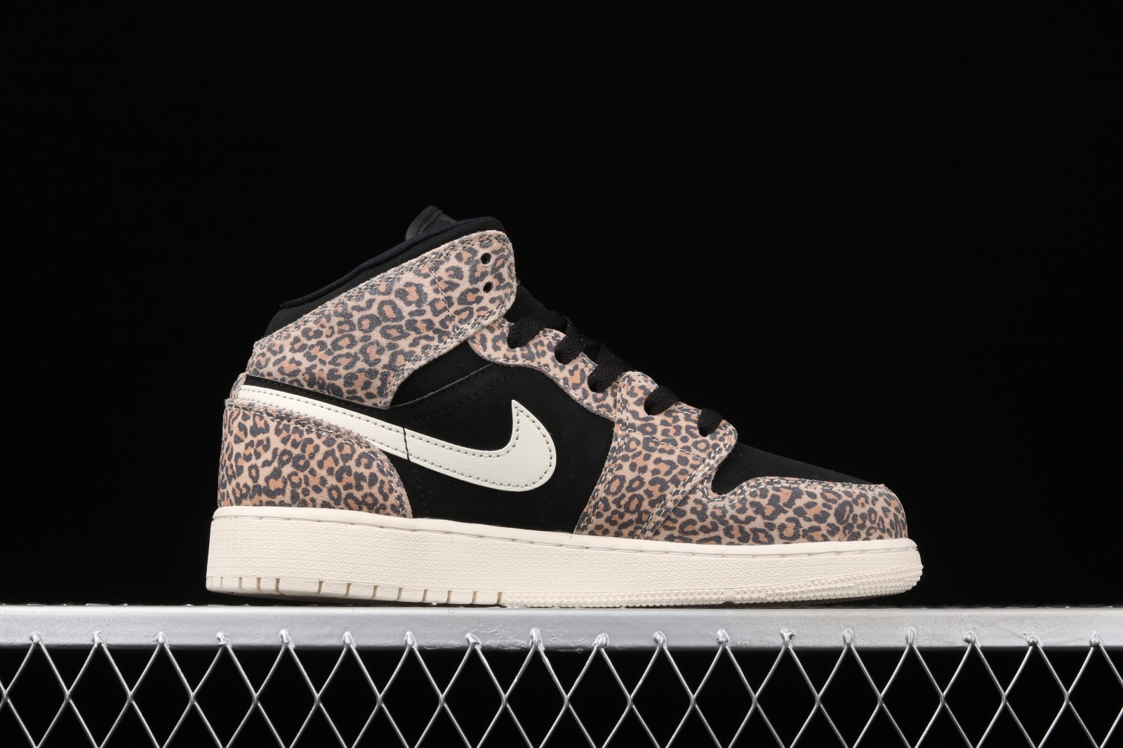 jordan 1 mid se leopard
