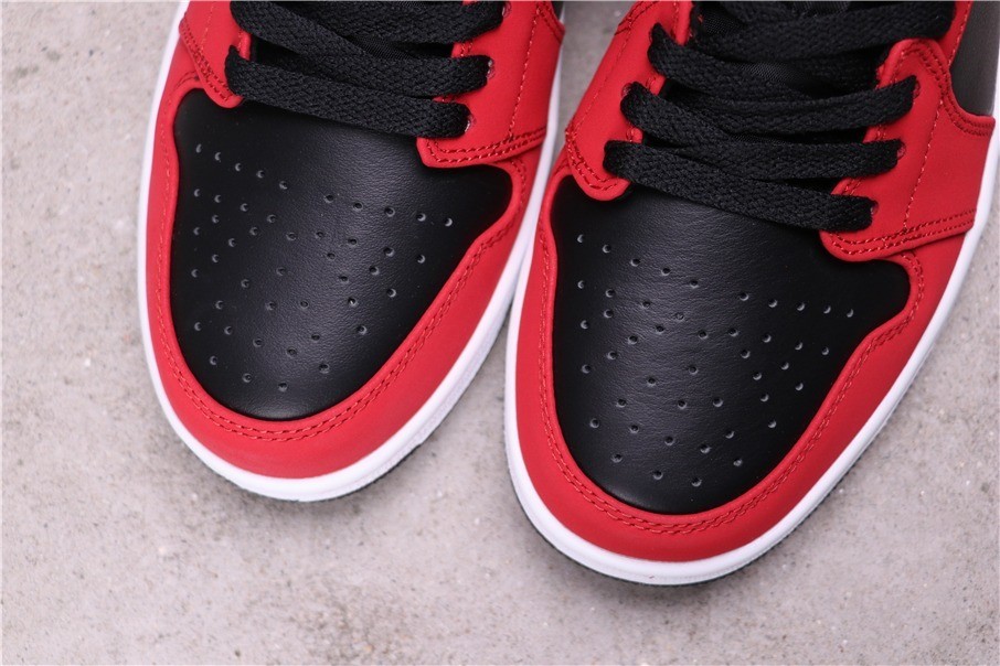 Nike Air Jordan 1 Retro Low Black Metallic Silver Green Pulse Gym Red White 036 Reactrun