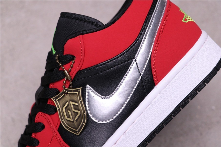 Nike Air Jordan 1 Retro Low Black Metallic Silver Green Pulse Gym Red White 036 Reactrun