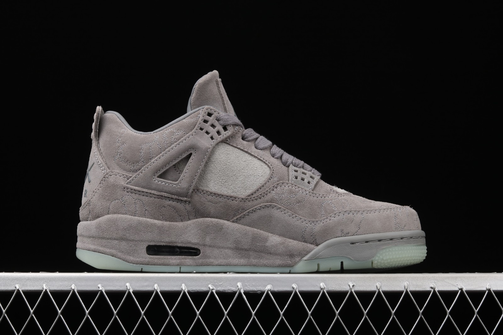 nike air jordan kaws