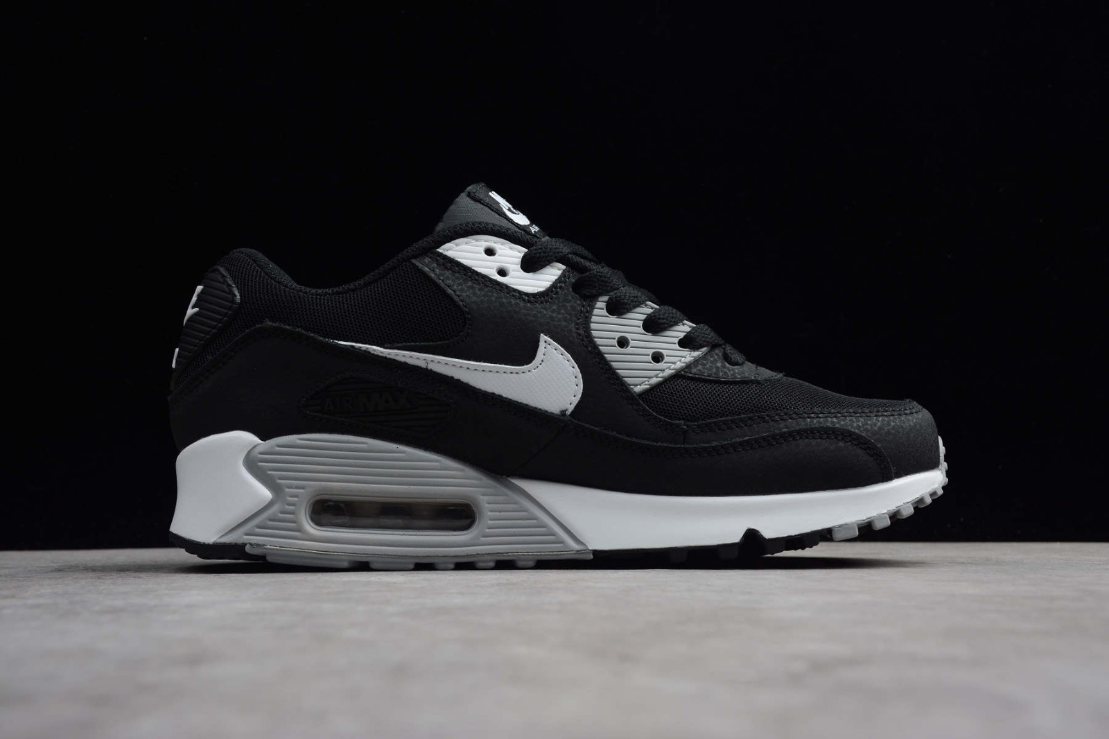 air max 90 essential black white grey