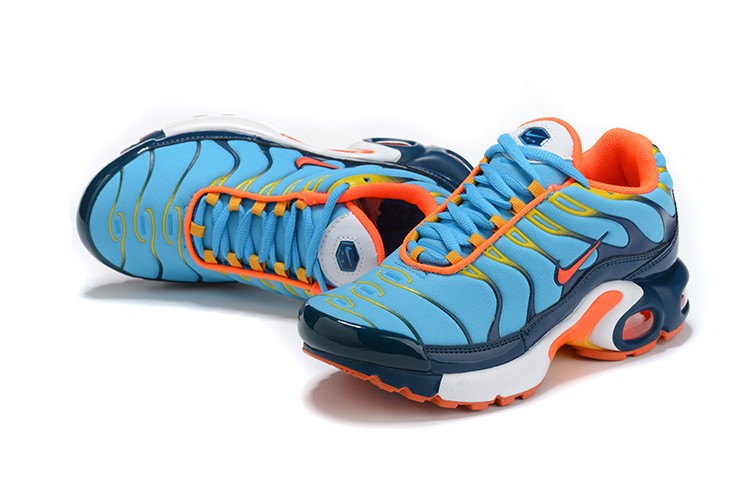 blue air max plus grade school