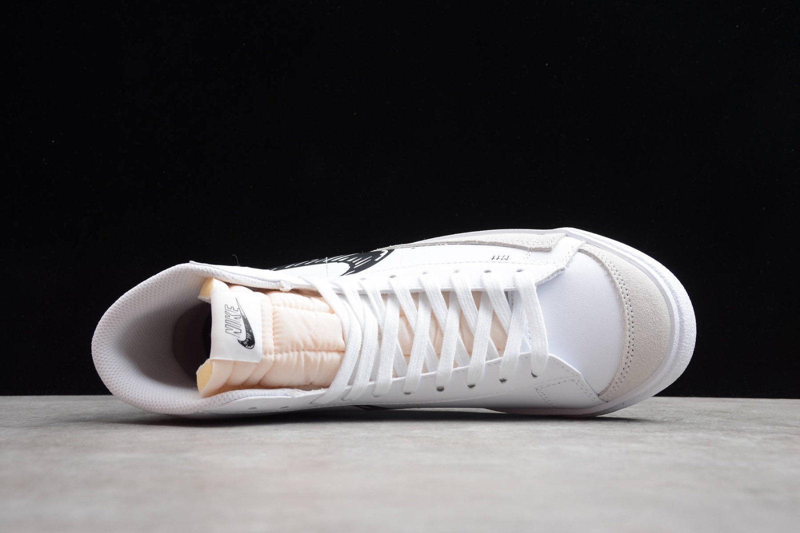 nike blazer sketch white black