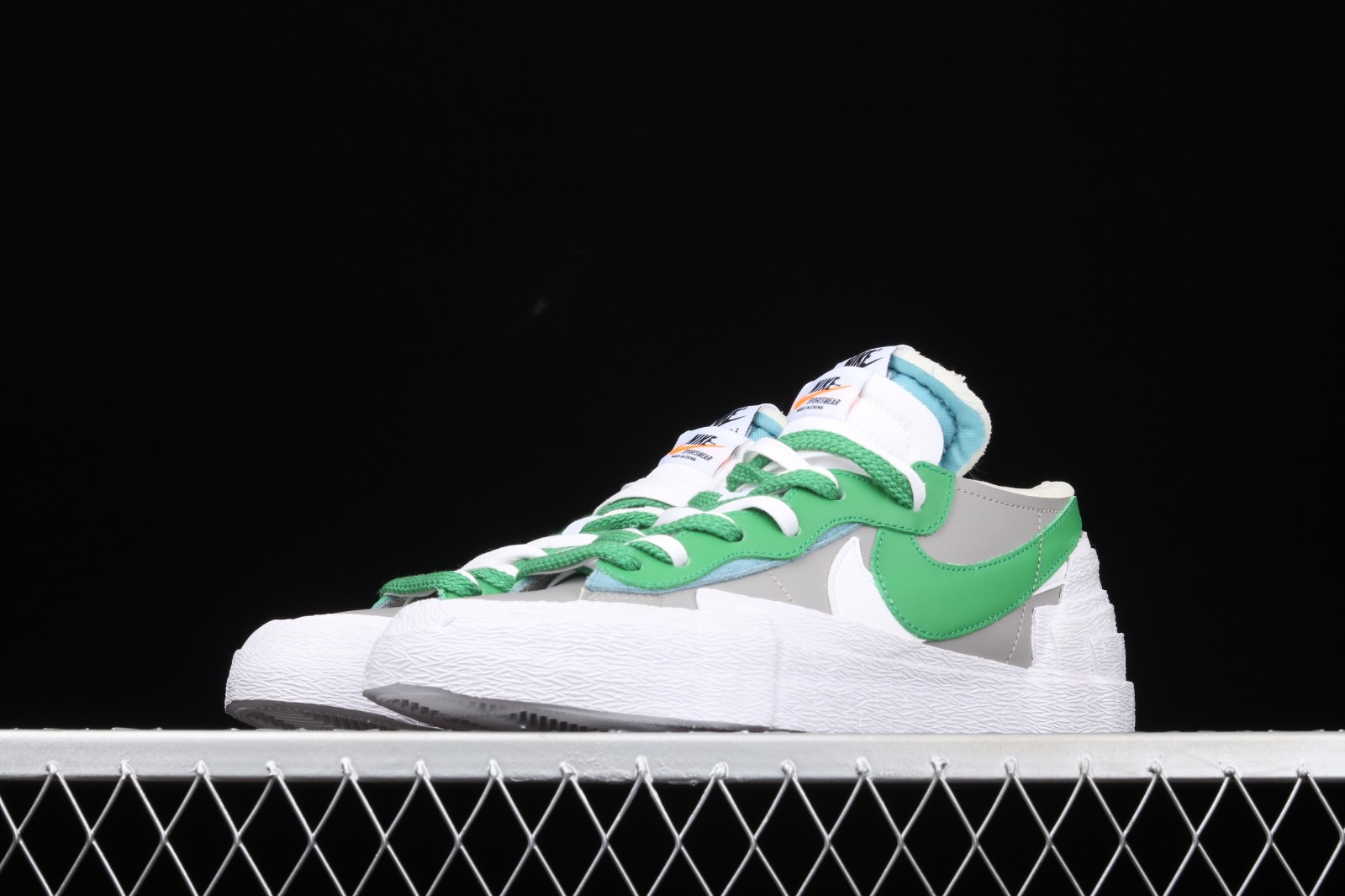 Sacai X Nike Blazer Low Classic Green Grey Beige White Dd1877 001 Reactrun