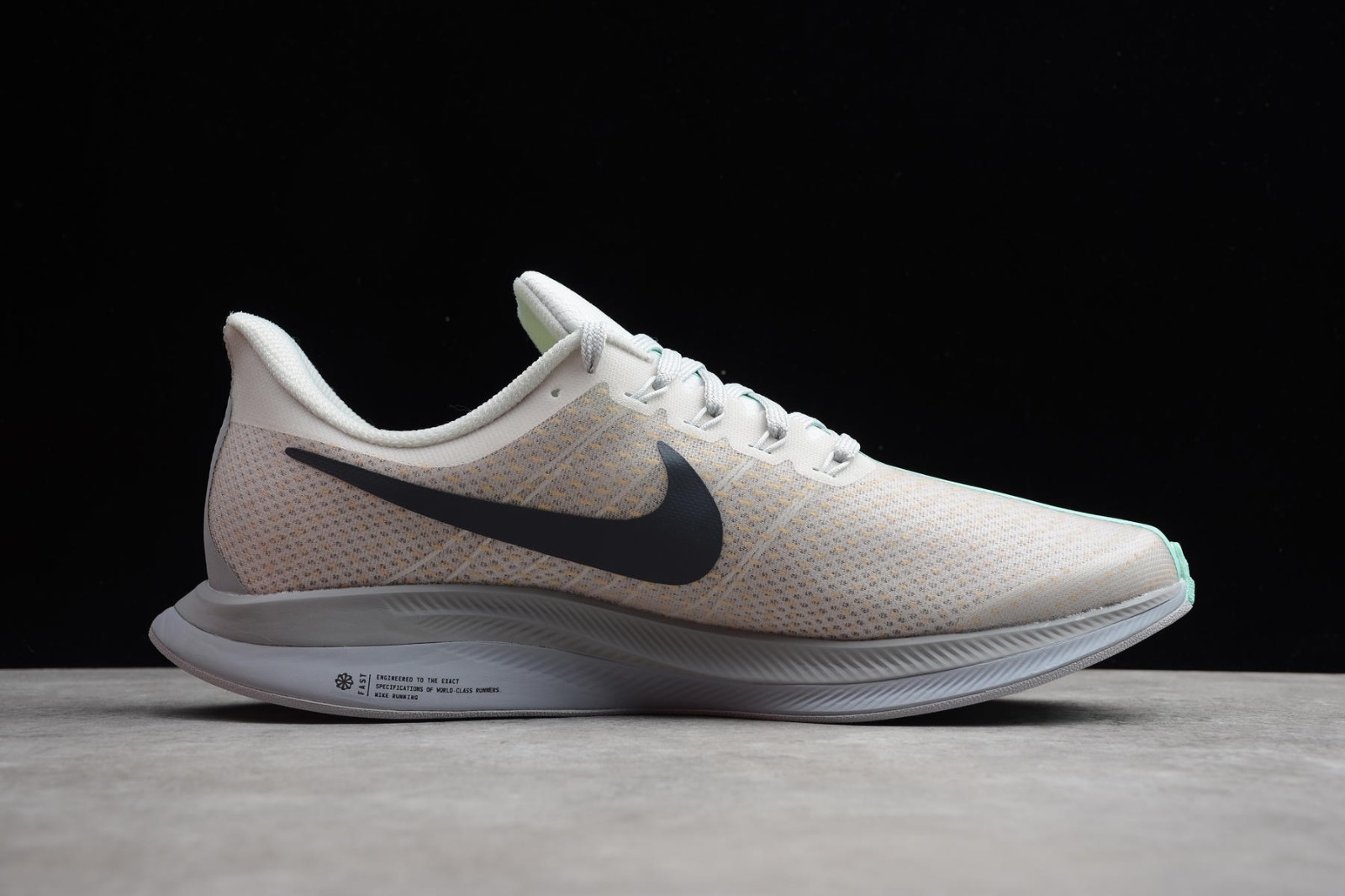 nike air zoom pegasus 35 platinum