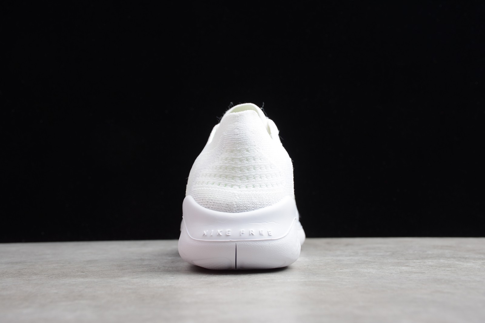 nike free run triple white