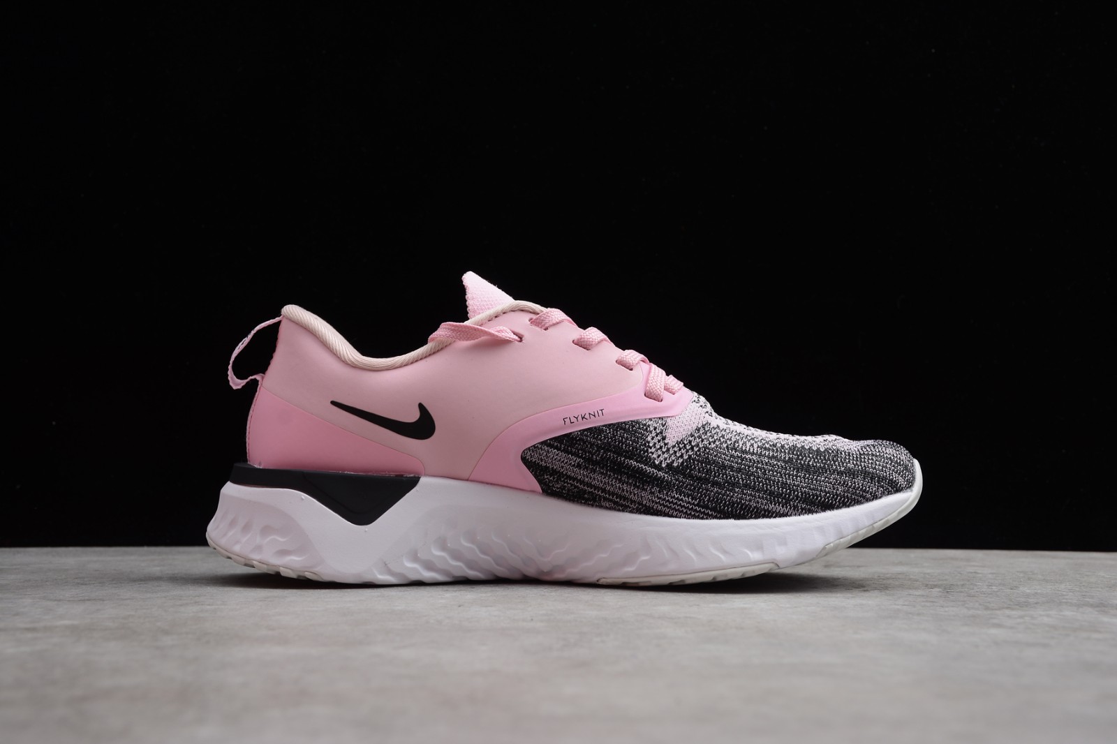 nike react odyssey pink