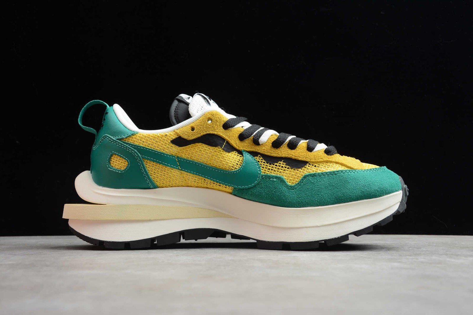 sacai bv0073